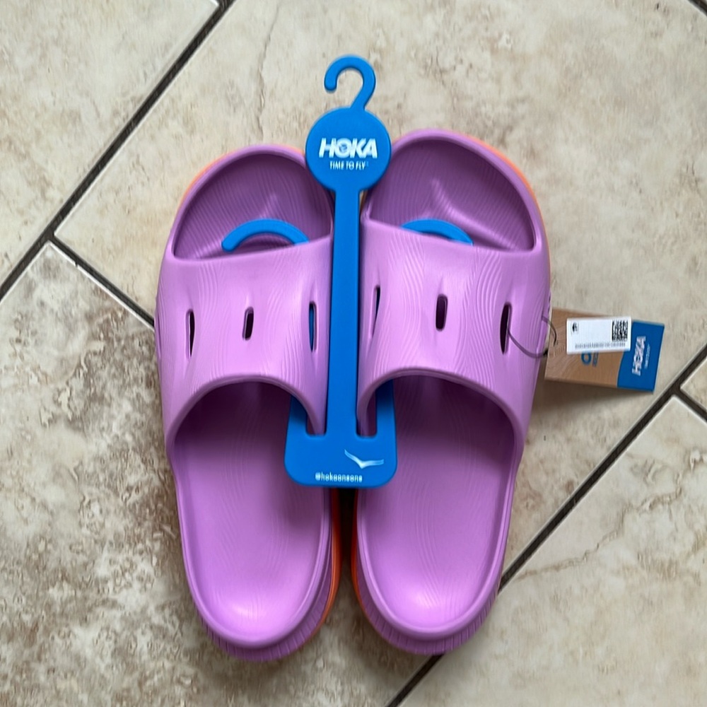 Hoka slides / sandals 7 Men’s (Women’s 8.5 or 9)